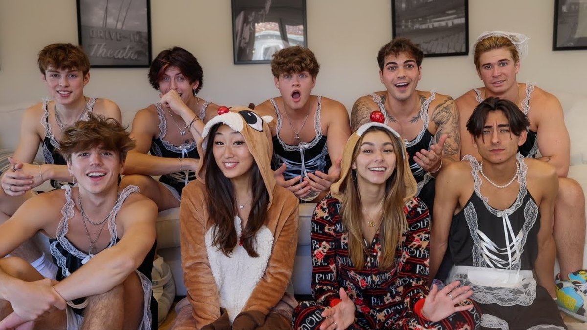 Cast of Hype House: Whos In and Whos Out?